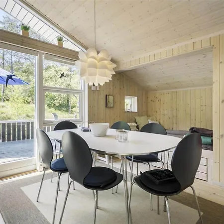 3634-nexo-hoddavej-4 * Neksø